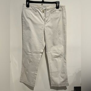 Banana Republic boot cut white slacks capri - size 6